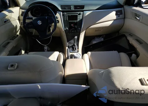 2010 Suzuki Kizashi S z USA, uszkodzony, nr VIN JS2RF9A15A6100200